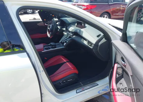 2022 Acura Tlx Type S - Hp Wheel And Tire z USA, uszkodzony, nr VIN 19UUB7F92NA002295